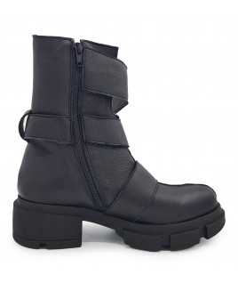 Bandage Boots In Black & White